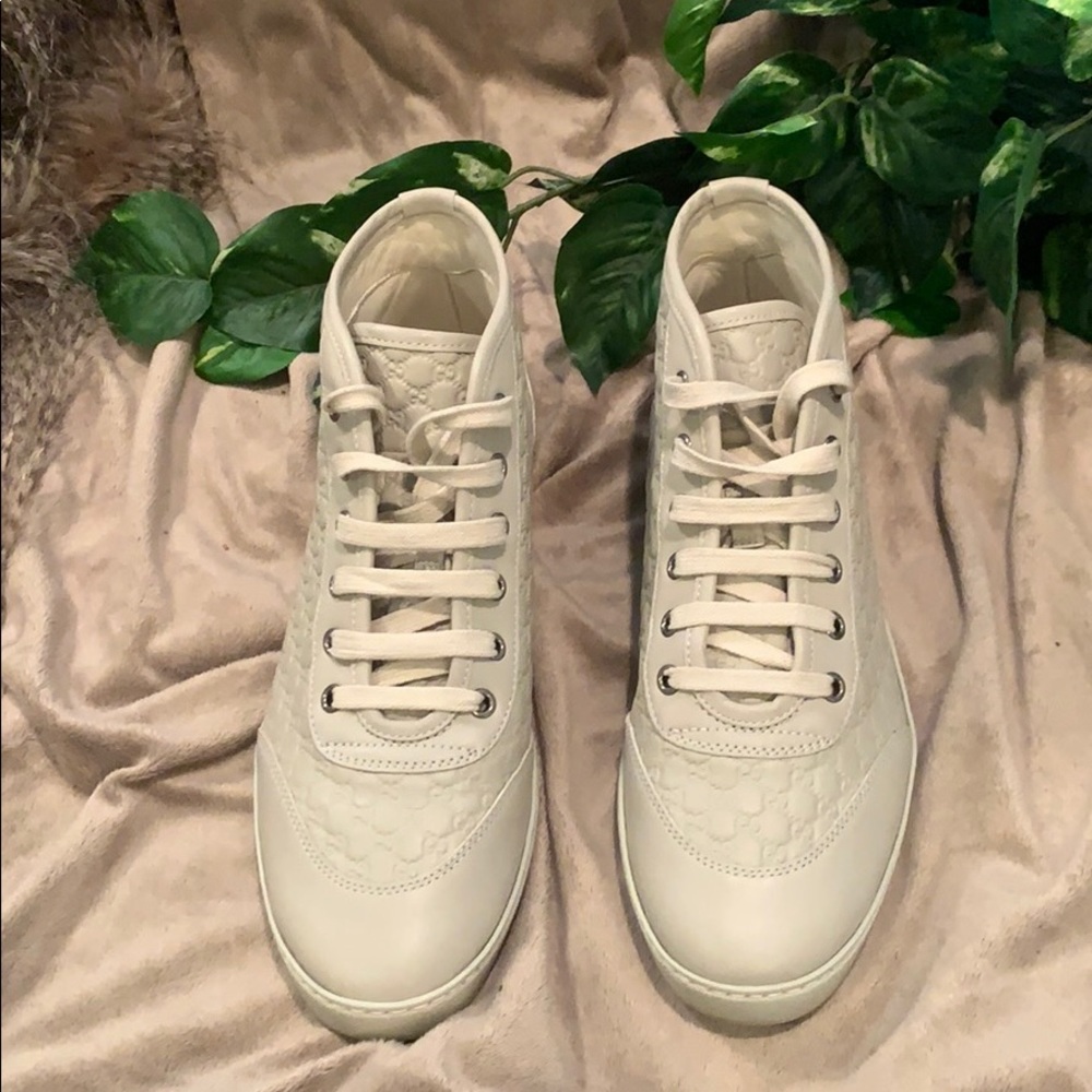 ❌TRADED❌ Gucci Guccissima Leather Hi-Top Sneaker - Picture 2 of 16